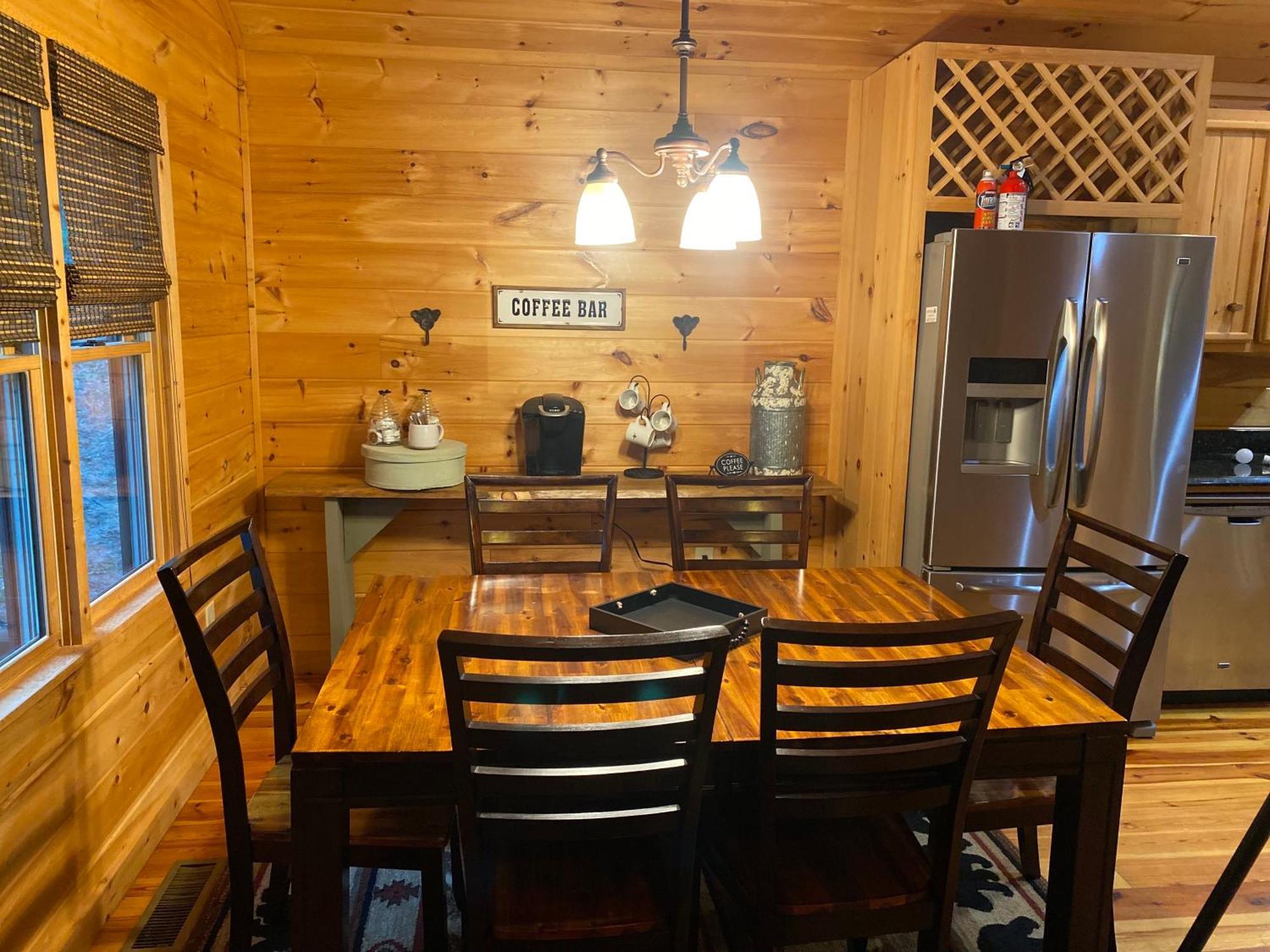 Cherry Log The Cozy Lazy Laurel With Year-Round Mountain Views, Hot Tub, Fire Pit 빌라 외부 사진