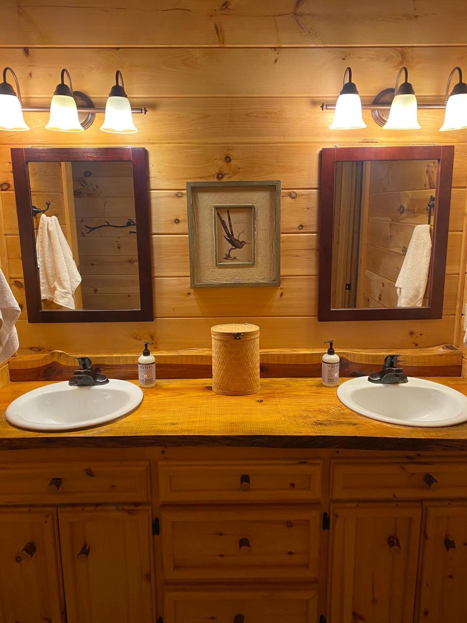 Cherry Log The Cozy Lazy Laurel With Year-Round Mountain Views, Hot Tub, Fire Pit 빌라 외부 사진