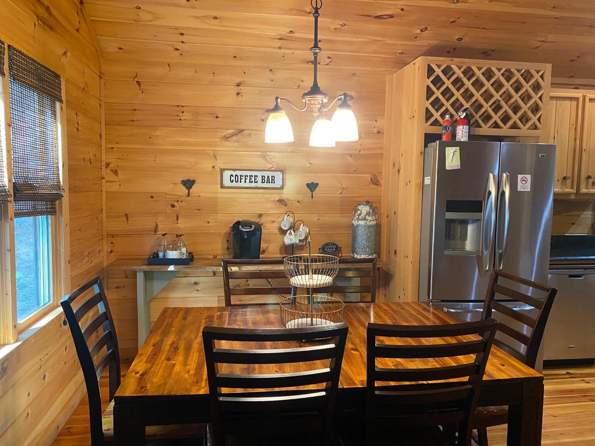 Cherry Log The Cozy Lazy Laurel With Year-Round Mountain Views, Hot Tub, Fire Pit 빌라 외부 사진