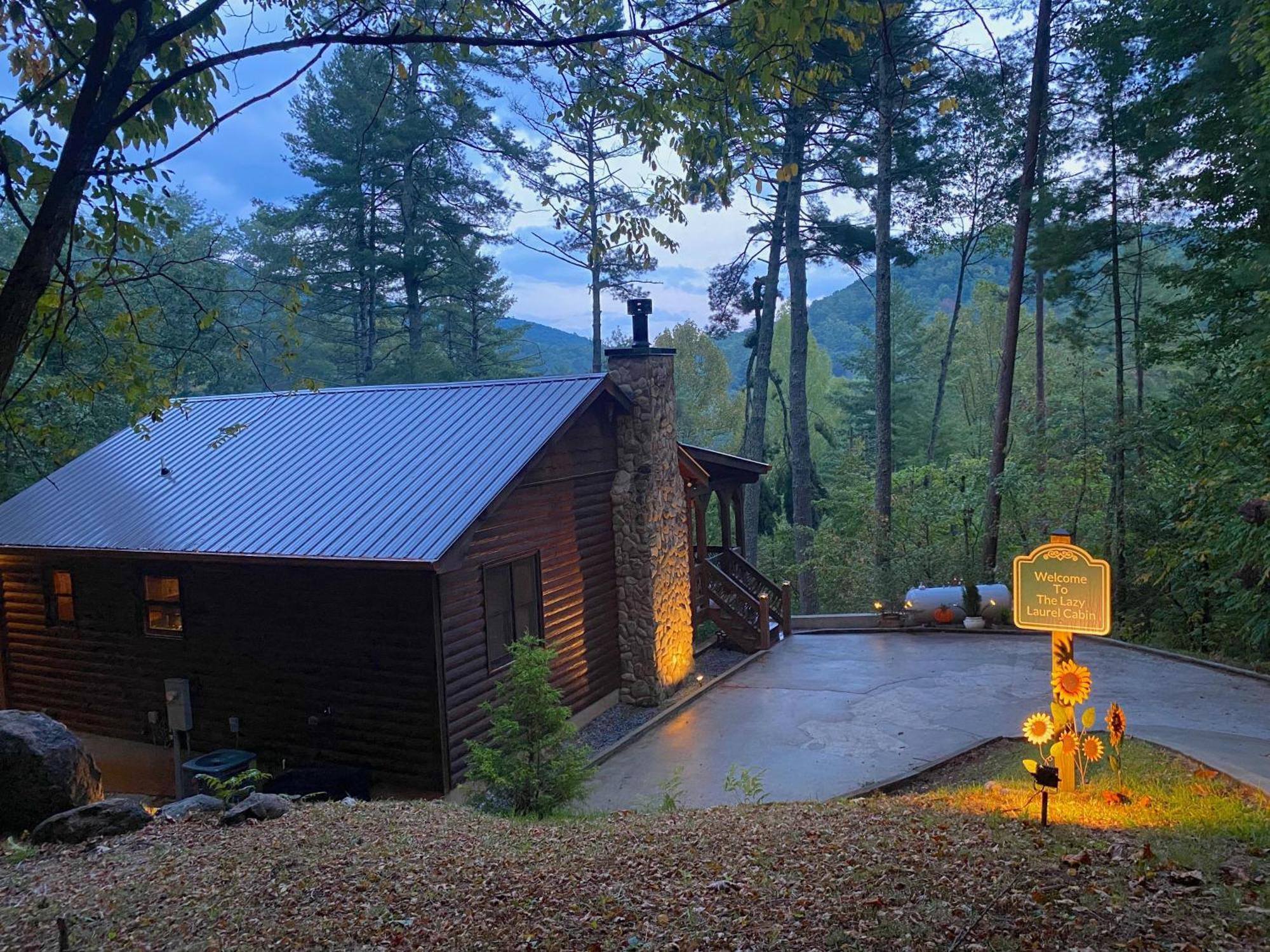 Cherry Log The Cozy Lazy Laurel With Year-Round Mountain Views, Hot Tub, Fire Pit 빌라 외부 사진