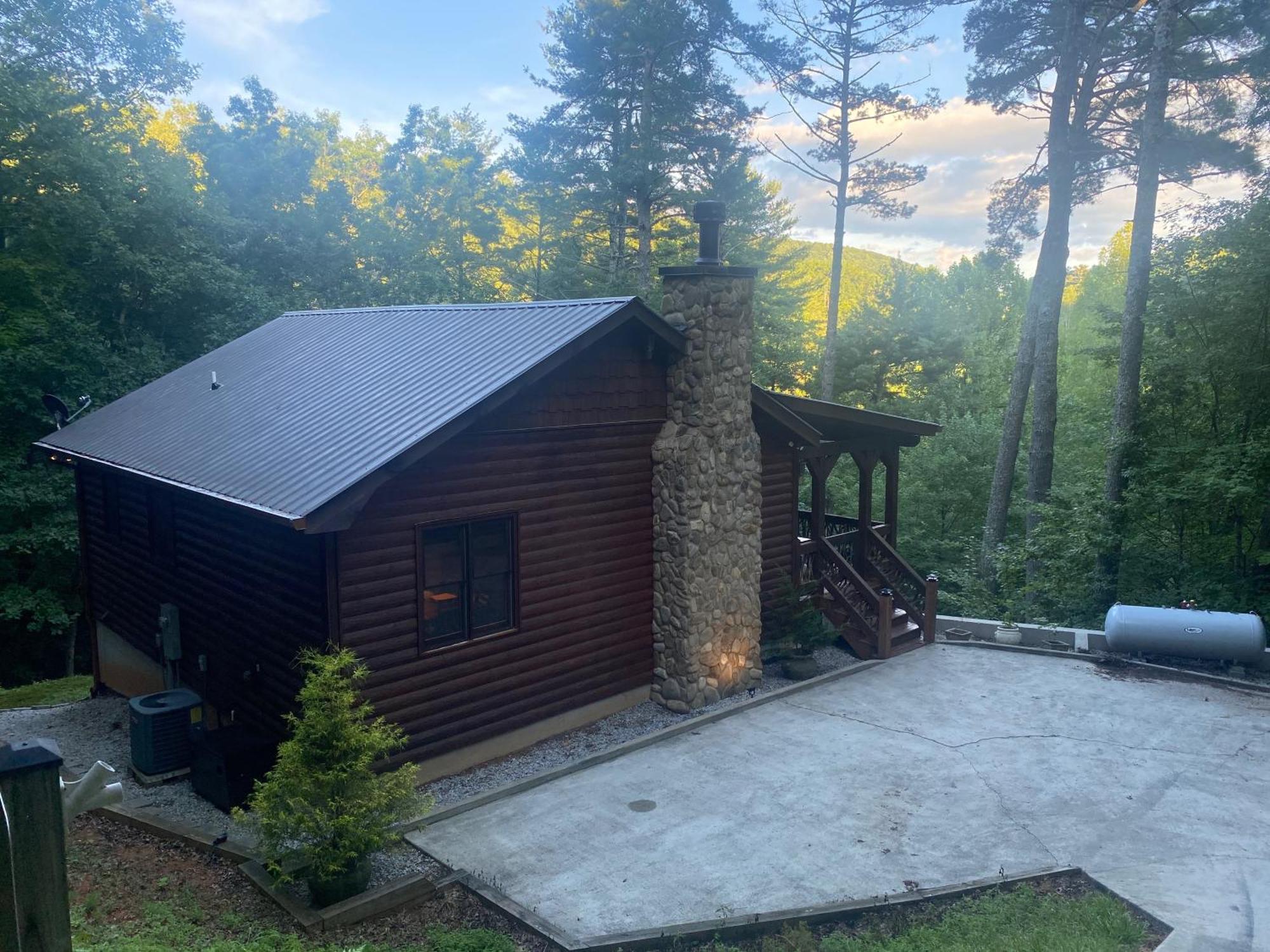 Cherry Log The Cozy Lazy Laurel With Year-Round Mountain Views, Hot Tub, Fire Pit 빌라 외부 사진